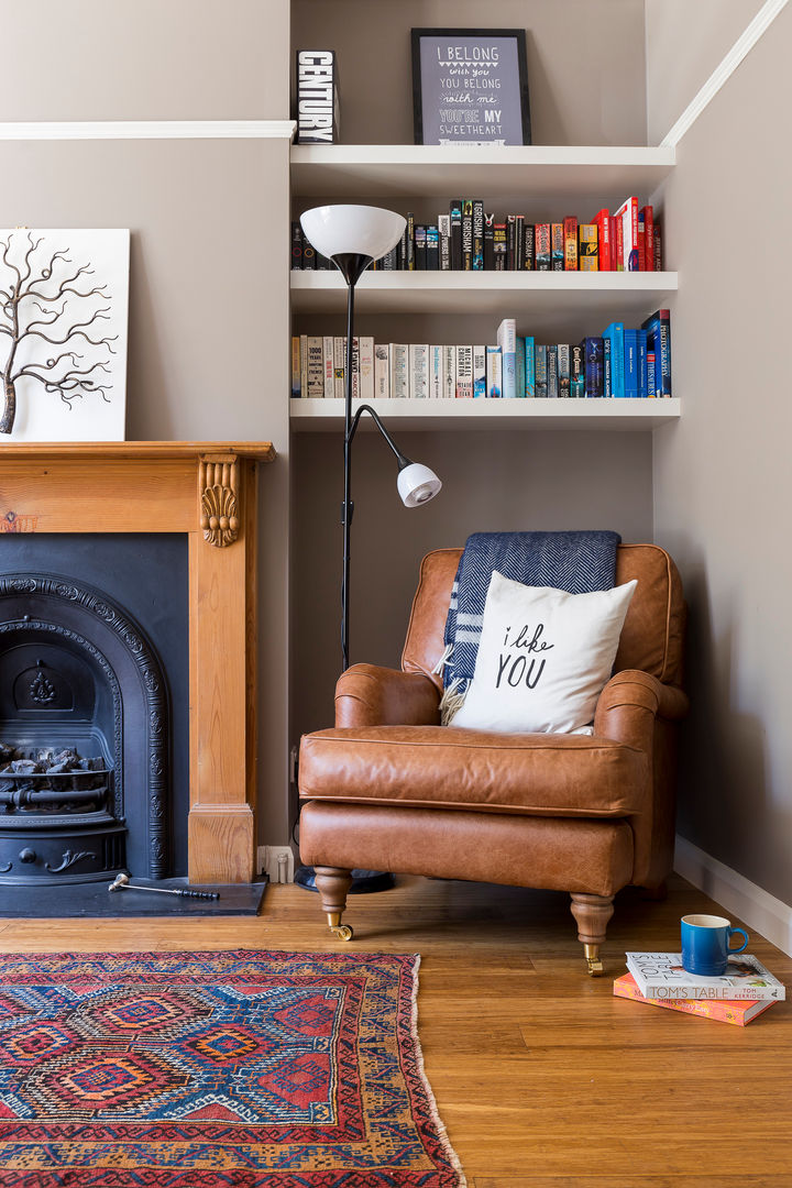 Victorian Terrace, Hither Green, Lewisham, Model Projects Ltd Model Projects Ltd Living room model projects,classic fireplace,leather chair,timber flooring