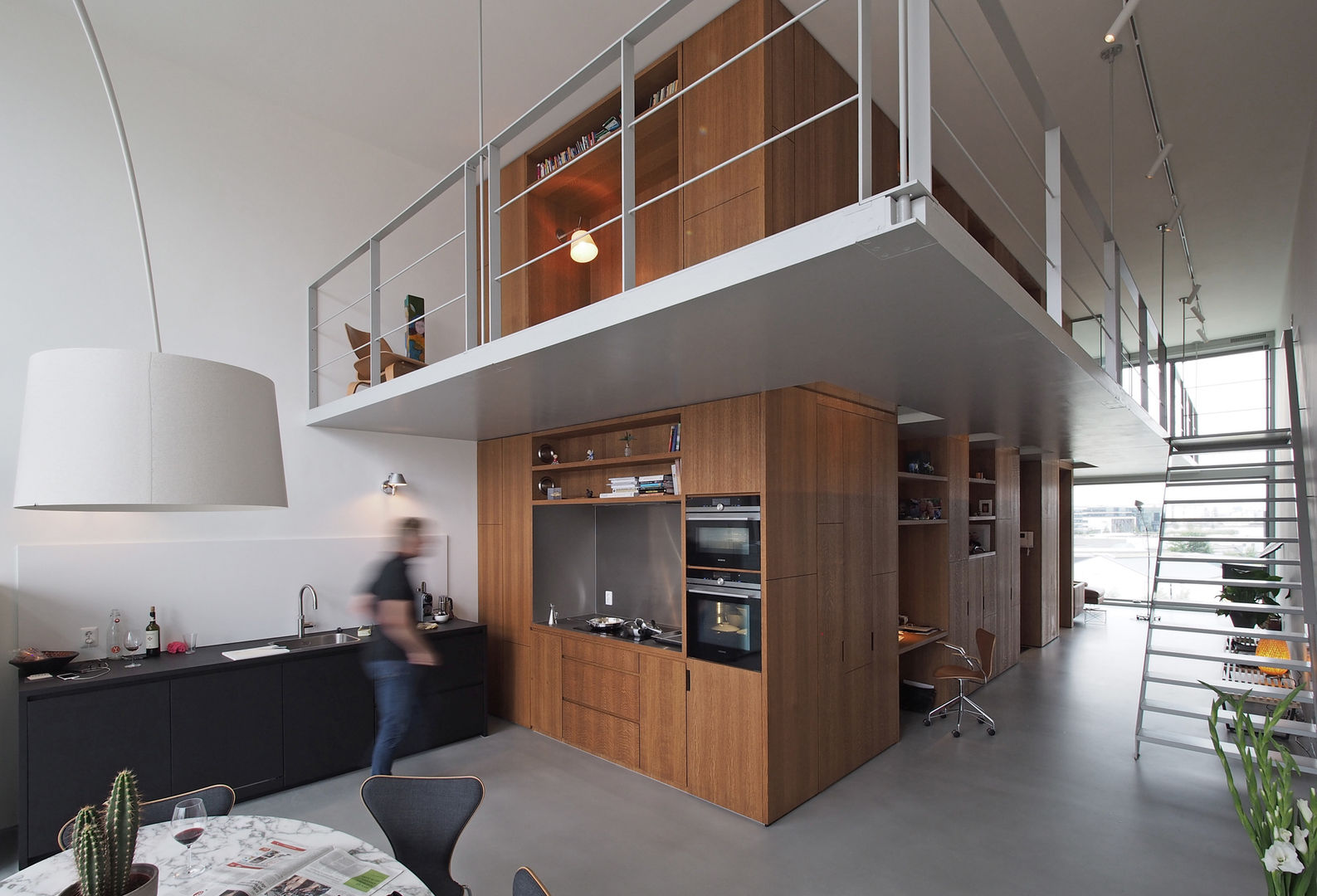 Doorzonloft Houthaven Amsterdam, Bergblick interieurarchitectuur Bergblick interieurarchitectuur Modern dining room Wood Wood effect