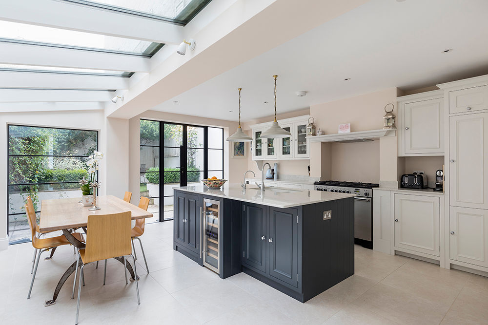 Jess & Hugo's Shepherd's Bush Renovation, Model Projects Ltd Model Projects Ltd Classic style kitchen