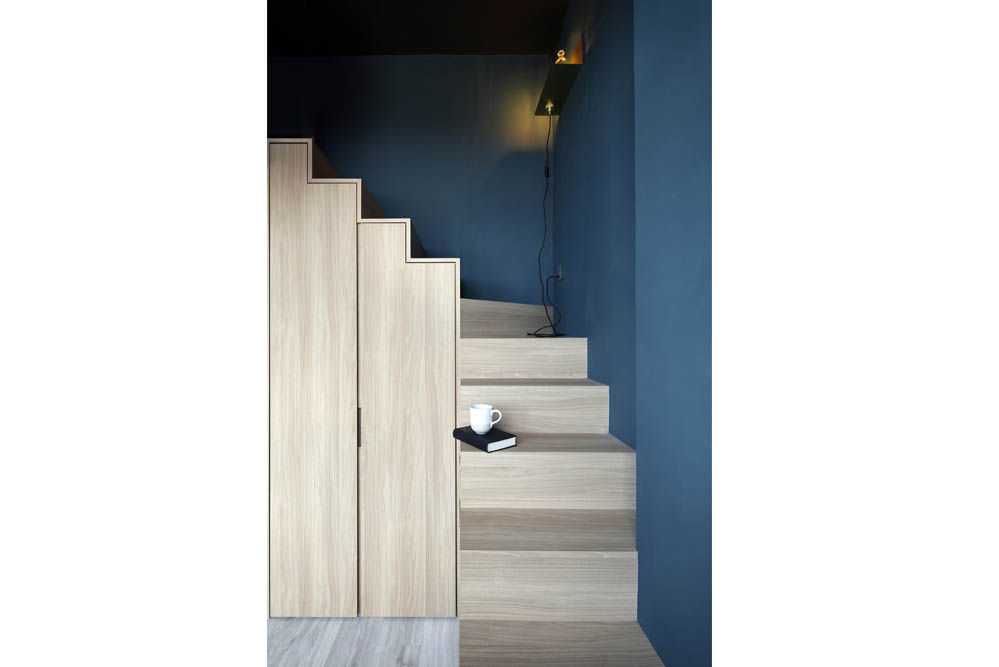 homify Scandinavian style corridor, hallway& stairs