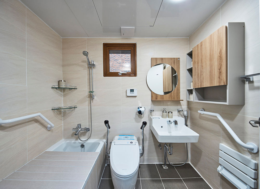 제기동 미니멀 한옥, 주식회사 착한공간연구소 주식회사 착한공간연구소 Asian style bathroom