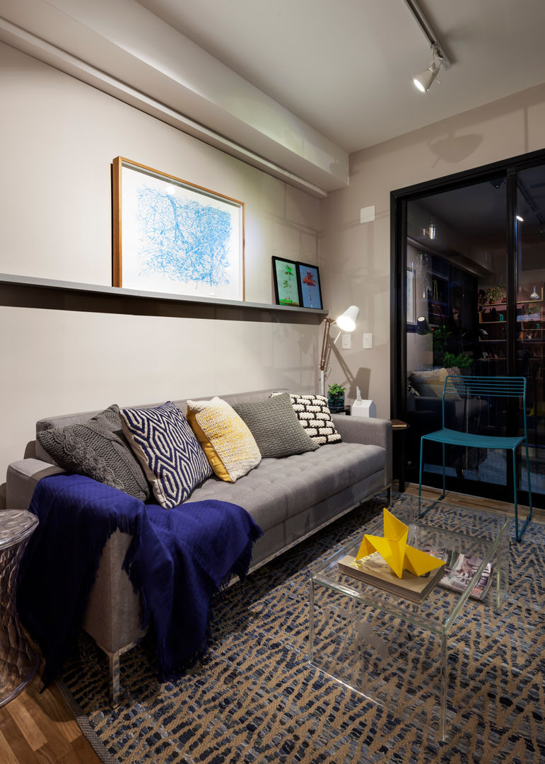 Apartamento de 35m² - Edifício Brasil, Decoradoria Decoradoria Modern living room Engineered Wood Transparent