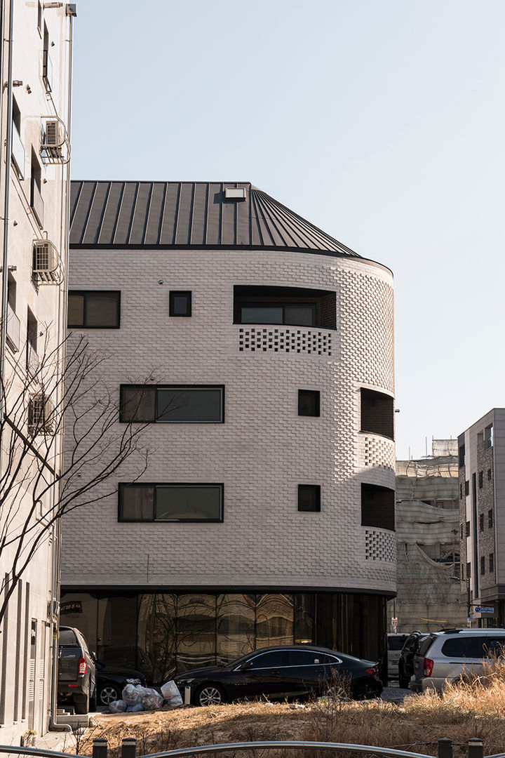 커빙스케이프_구리시 갈매동 562-4 상가주택, AAG architecten AAG architecten 華廈 磚塊