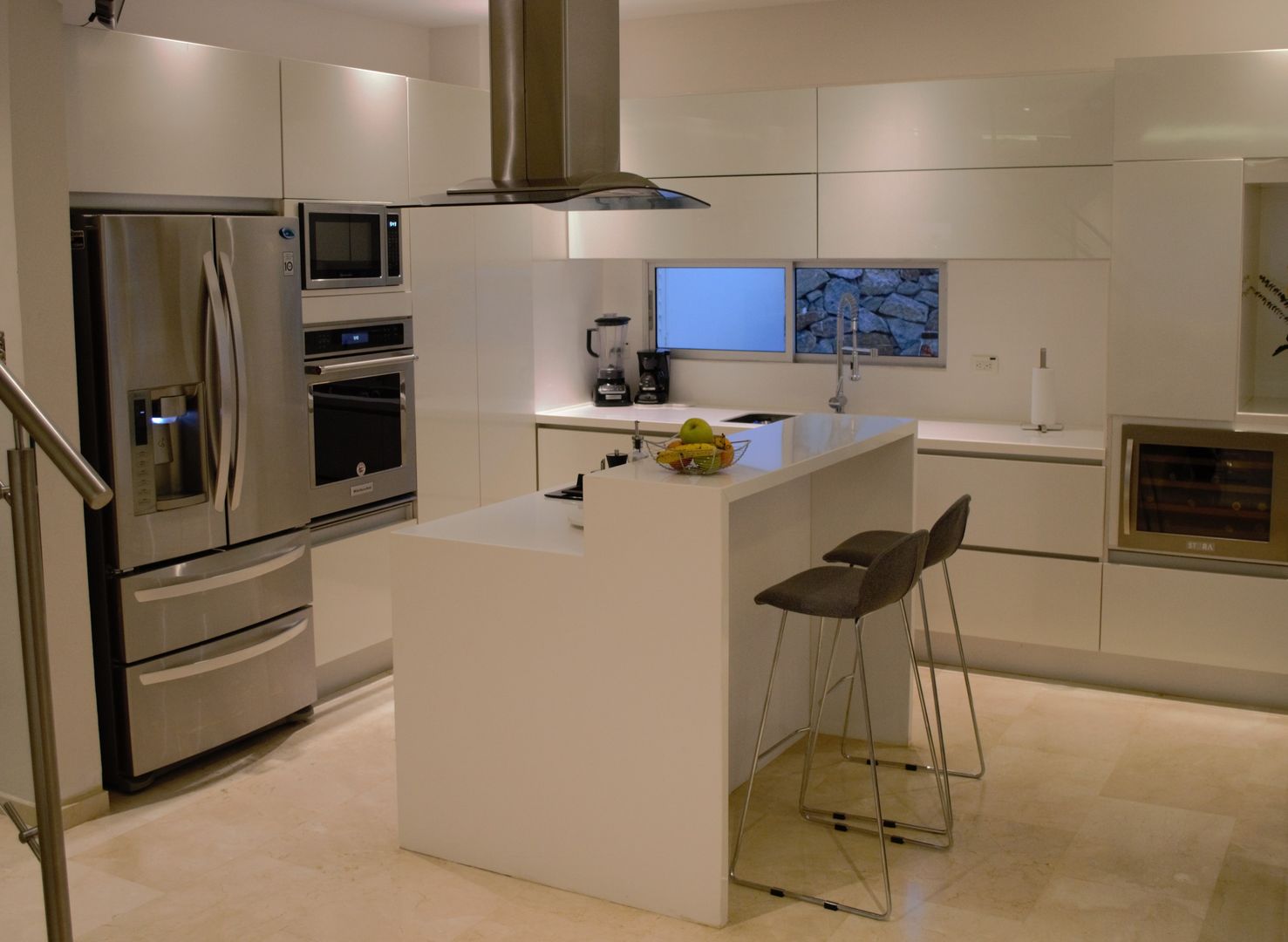 Cocina moderna, Monica Saravia Monica Saravia Dapur Modern Chipboard