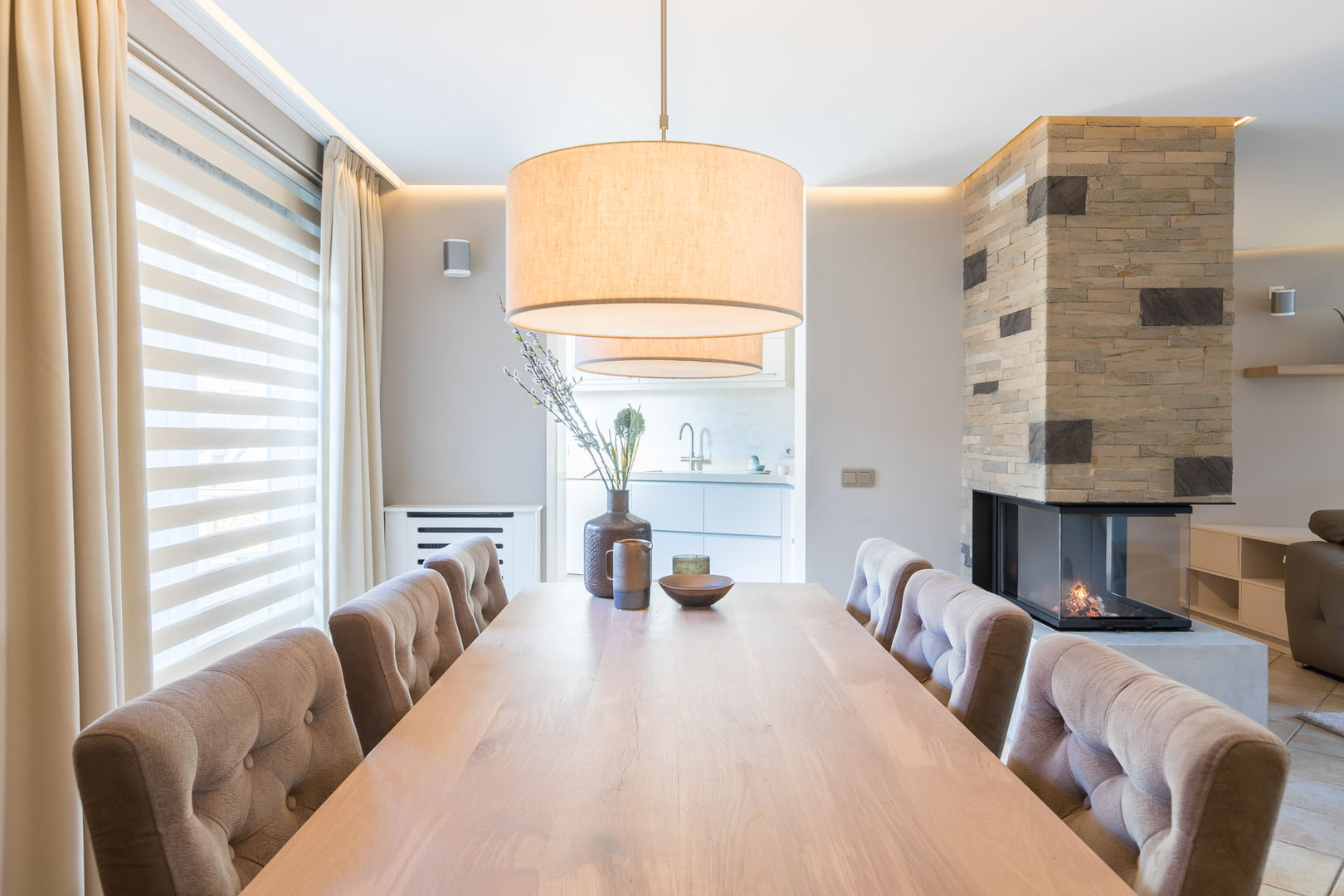 Totale make-over van woning in Volendam Aangenaam Interieuradvies Moderne eetkamers