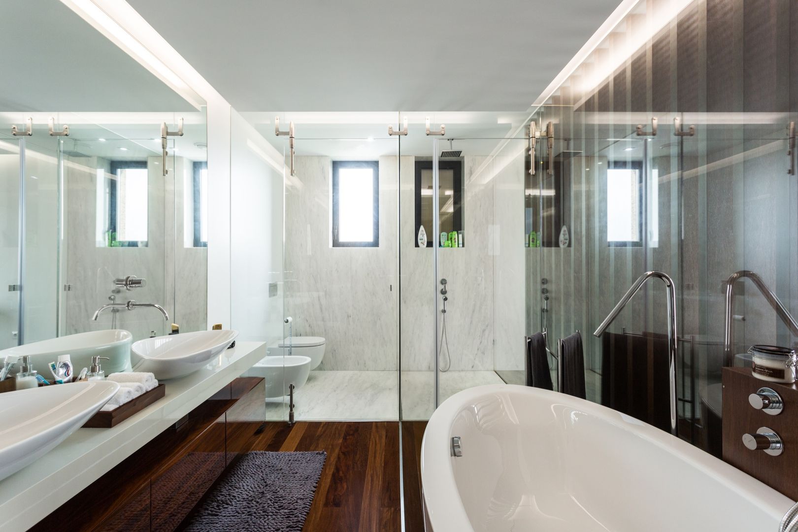 Marta House - Architecture: Risco Singular-Arquitectura Lda Arqº. Paulo Costa e Arqª. Sónia Abreu, Risco Singular - Arquitectura Lda Risco Singular - Arquitectura Lda Minimalist bedroom