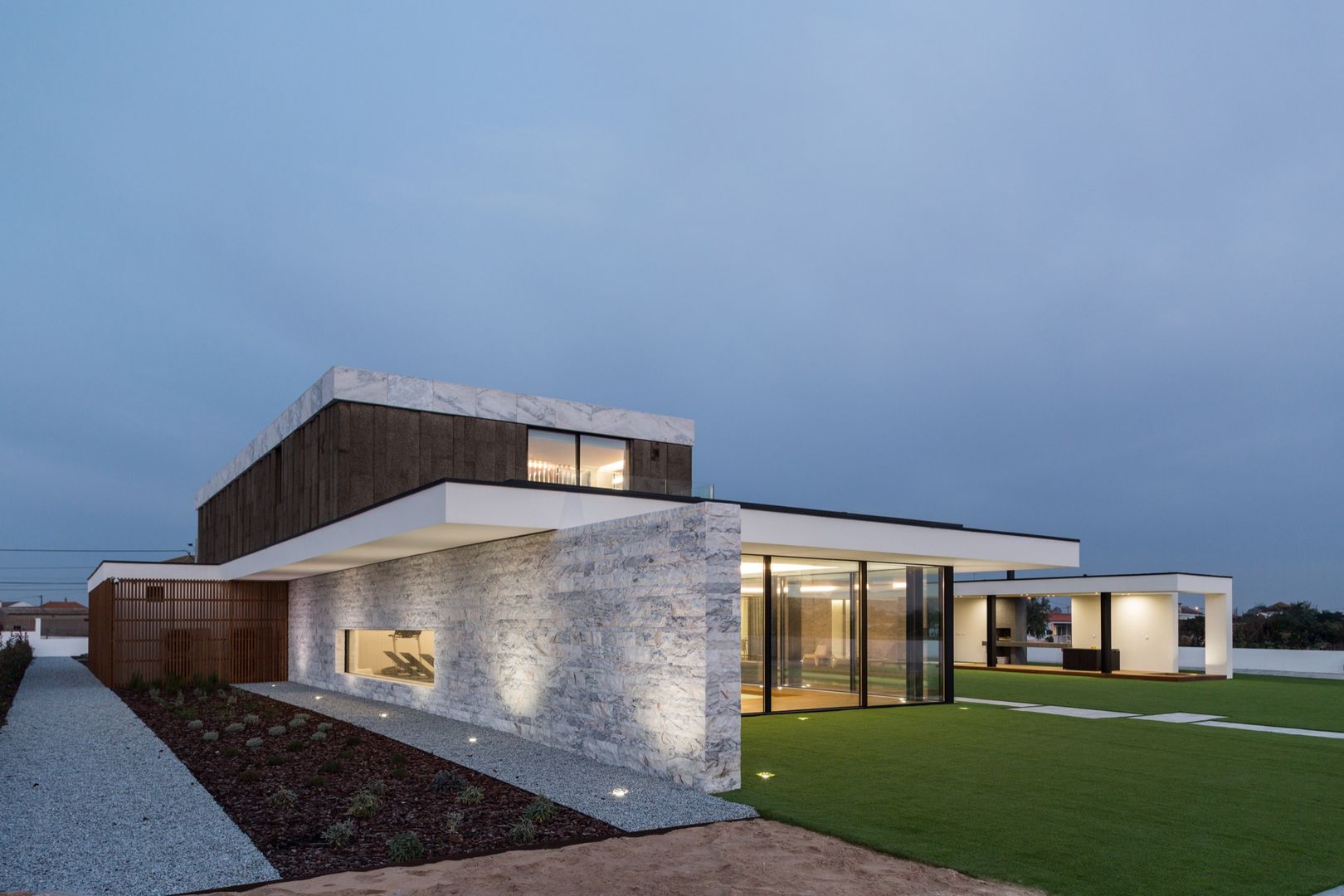 Marta House - Architecture: Risco Singular-Arquitectura Lda Arqº. Paulo Costa e Arqª. Sónia Abreu, Risco Singular - Arquitectura Lda Risco Singular - Arquitectura Lda Casas de estilo minimalista