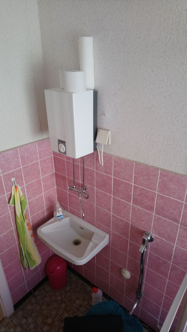 Duschvergnügen mit Sitzbank auf kleinstem Raum, Gebr. Hupfeld GmbH Gebr. Hupfeld GmbH Modern Banyo