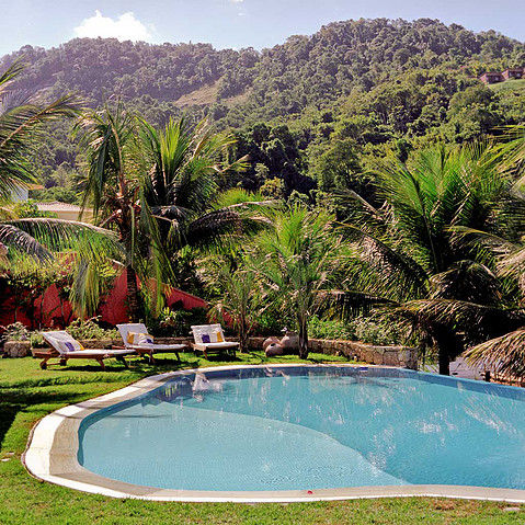 CASA ANGRA DOS REIS, Maria Claudia Faro Maria Claudia Faro Garden Pool