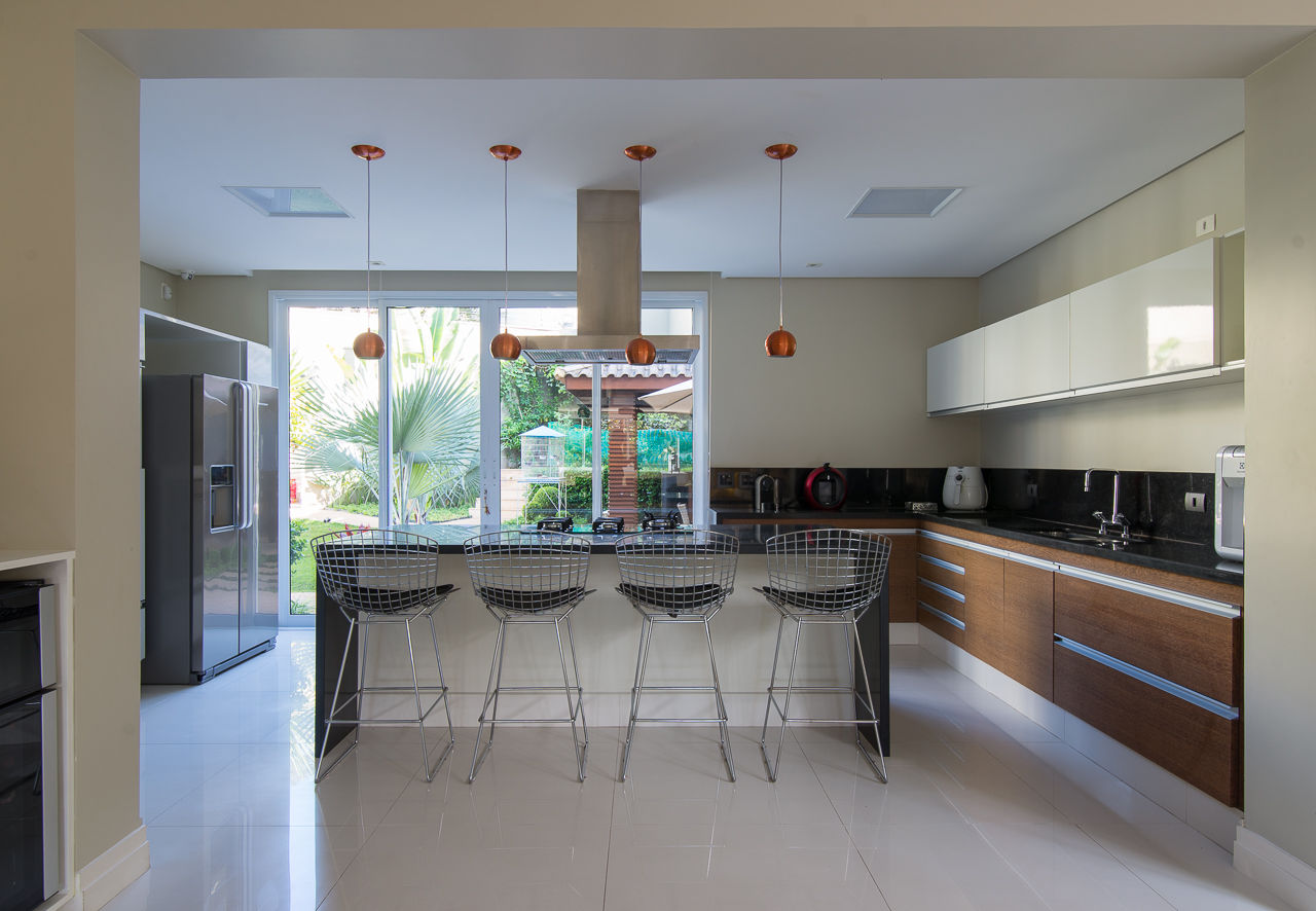 VP - 2012, Camila Tiveron Arquitetura Camila Tiveron Arquitetura Modern kitchen