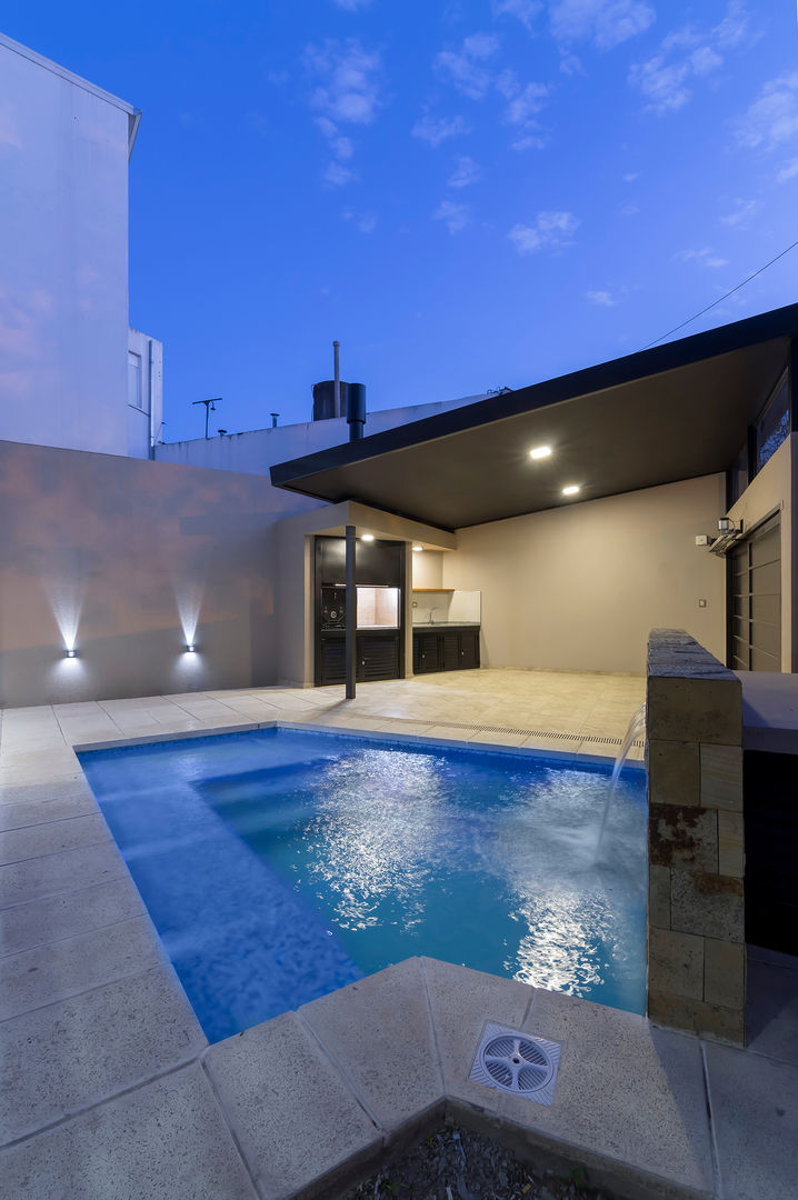 homify Piscina moderna