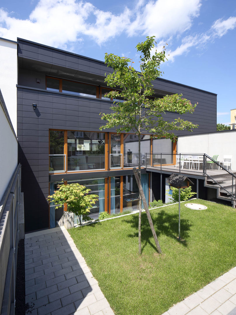 Wohnhaus G, Architekturbüro zwo P Architekturbüro zwo P 테라스 주택