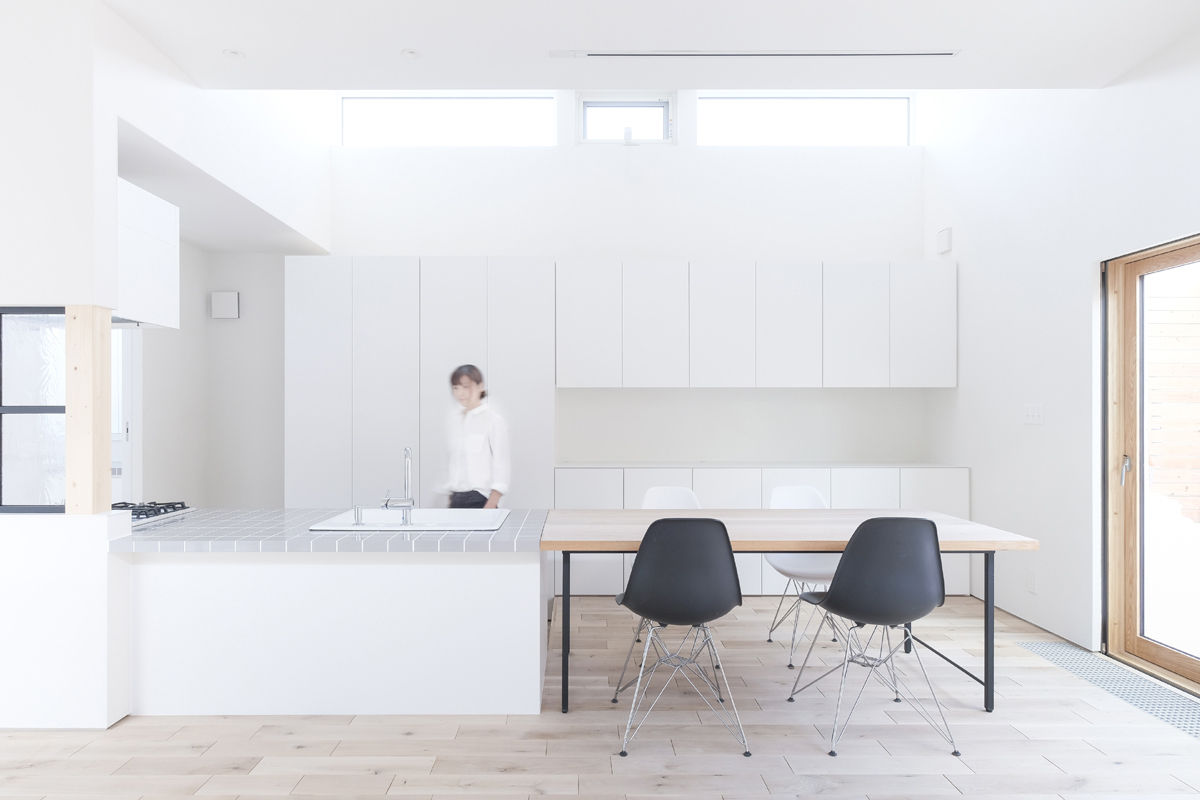 山の手コートハウス, 一級建築士事務所 Atelier Casa 一級建築士事務所 Atelier Casa Scandinavian style kitchen Tiles