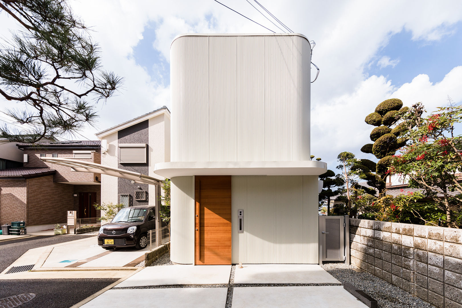 melt 建築設計事務所SAI工房 木造住宅 鉄/鋼 雲,空,財産,建物,アーバンデザイン,工場,木,ファサード,不動産,複合材料