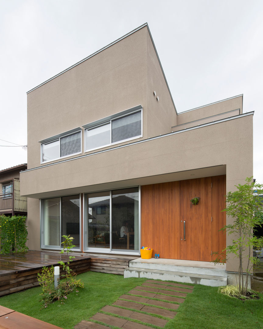 川西GREEN HOUSE, ラブデザインホームズ／LOVE DESIGN HOMES ラブデザインホームズ／LOVE DESIGN HOMES Casas unifamiliares