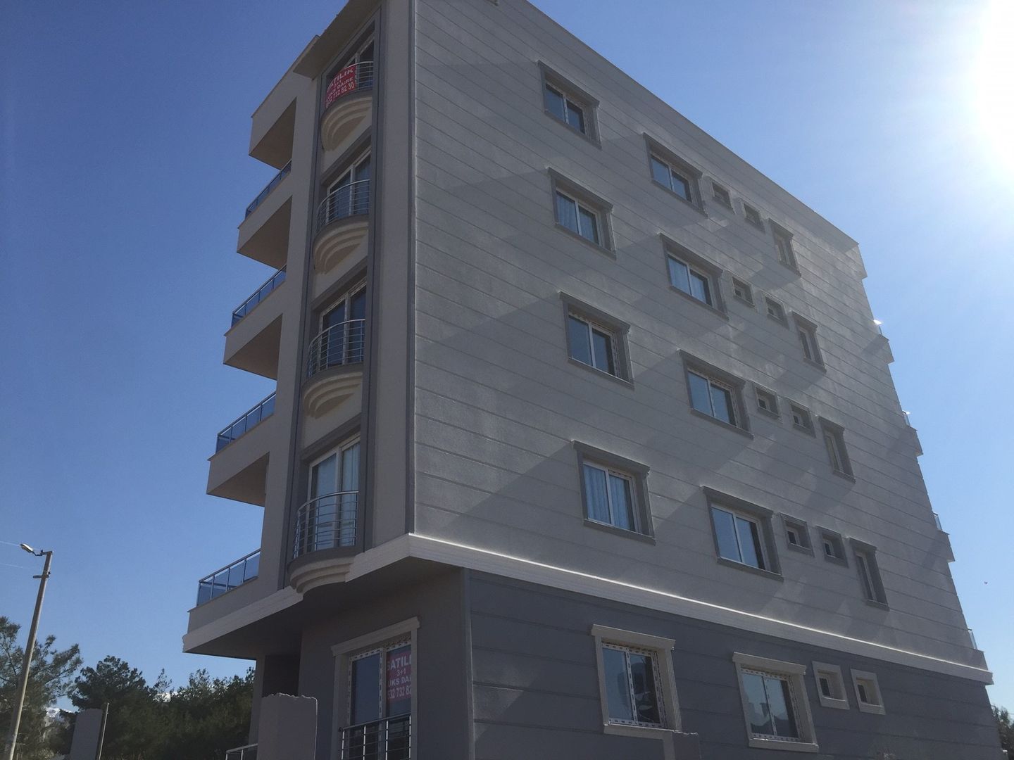 KÖRFEZ BLOKLARI, KÜÇÜKTAŞ MÜHENDİSLİK İNŞAAT KÜÇÜKTAŞ MÜHENDİSLİK İNŞAAT Multi-Family house Limestone