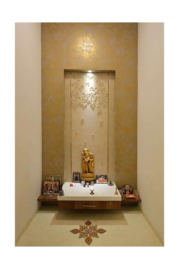 Puja room Ineidos Modern walls & floors Rectangle,Gold,Door,Table,Art,Chair,Flooring,Ceiling,Event,Wood