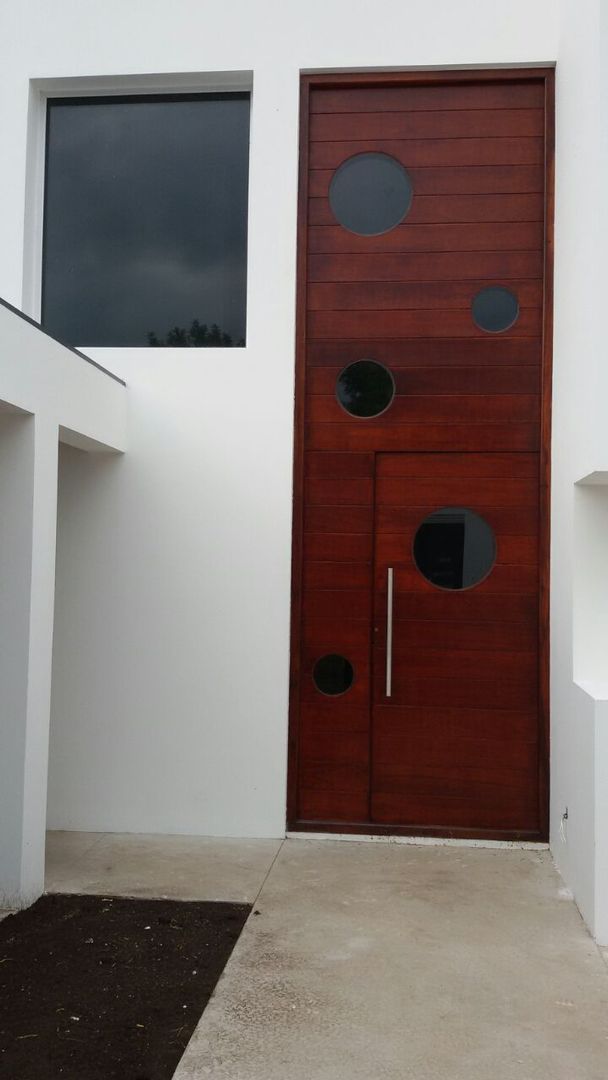 Vivienda NC, Estudio A+I Estudio A+I Wooden doors