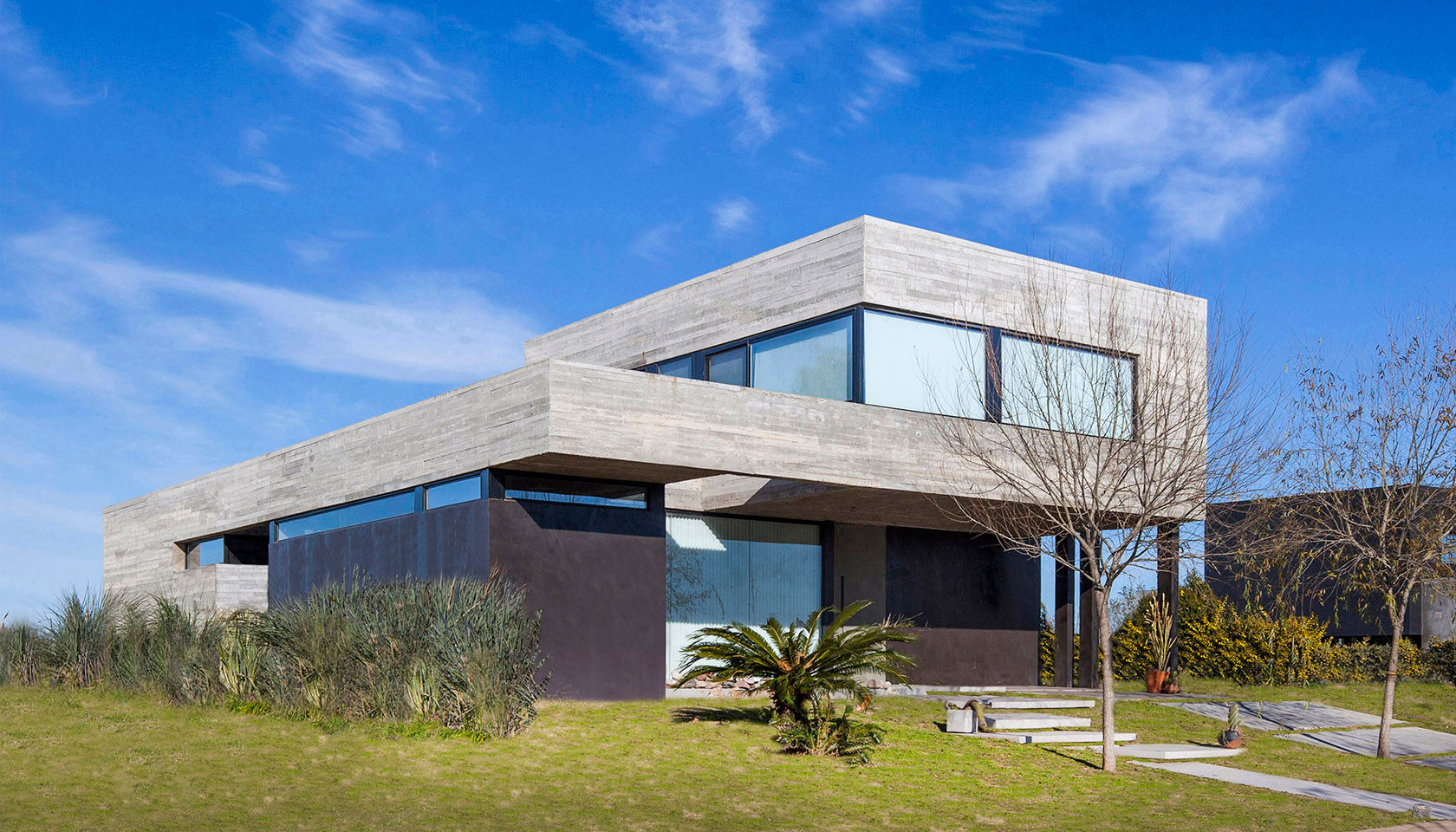 CASA RAIZ, Speziale Linares arquitectos Speziale Linares arquitectos Modern houses