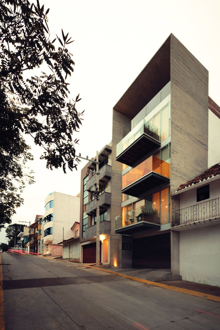 Edificio VH, BCA Taller de Diseño BCA Taller de Diseño Casas de estilo moderno