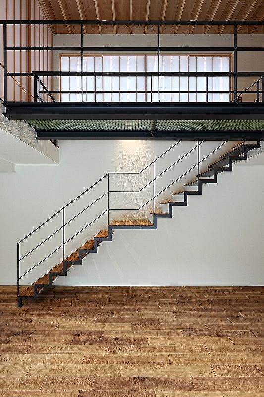 インエイ, 株式会社 ATELIER O2 株式会社 ATELIER O2 Escaleras