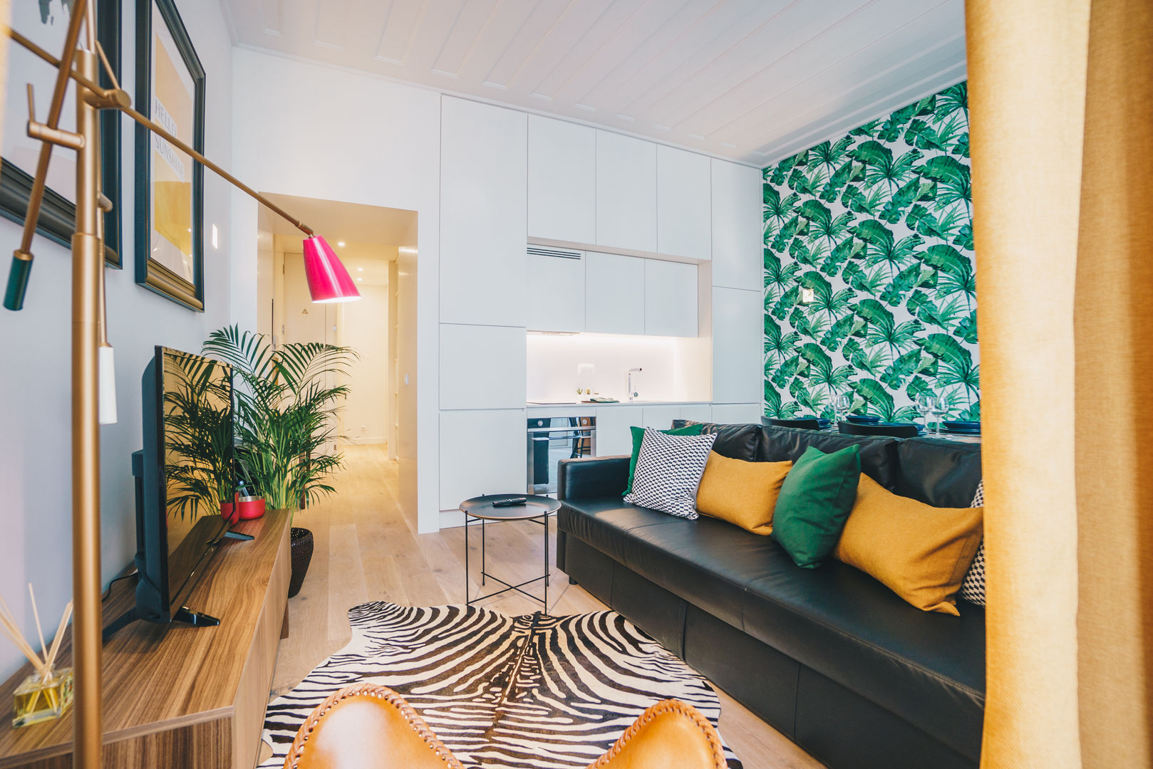 Apartamento T1 | Lisboa, YS PROJECT DESIGN YS PROJECT DESIGN Salas de estilo tropical