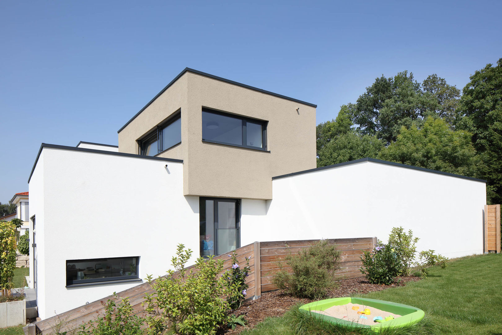 Wohnhaus S, Architekturbüro zwo P Architekturbüro zwo P Detached home