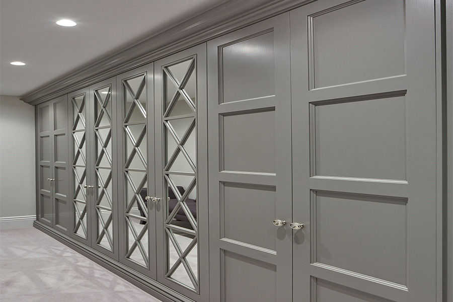 Allizzia tasarım, Allizzia Tasarım Allizzia Tasarım Classic style dressing room Wood Wood effect Wardrobes & drawers