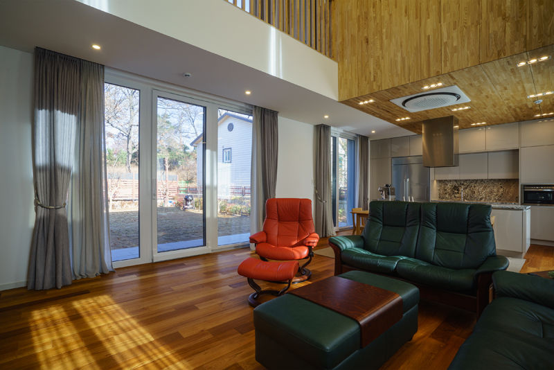경함재 (景椷齋) : 풍경을 담은 집, 위즈스케일디자인 위즈스케일디자인 Modern living room Wood Wood effect