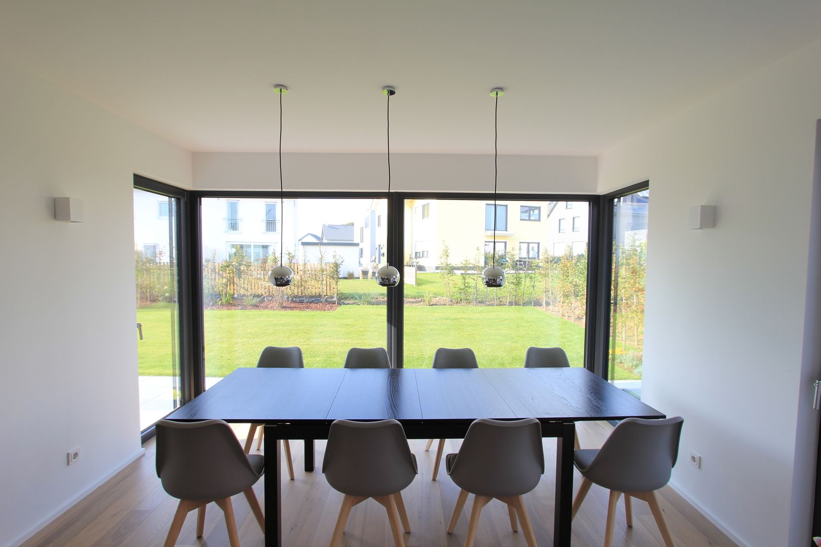 Neubau eines modernen Einfamilienwohnhauses, STRICK Architekten + Ingenieure STRICK Architekten + Ingenieure Modern dining room