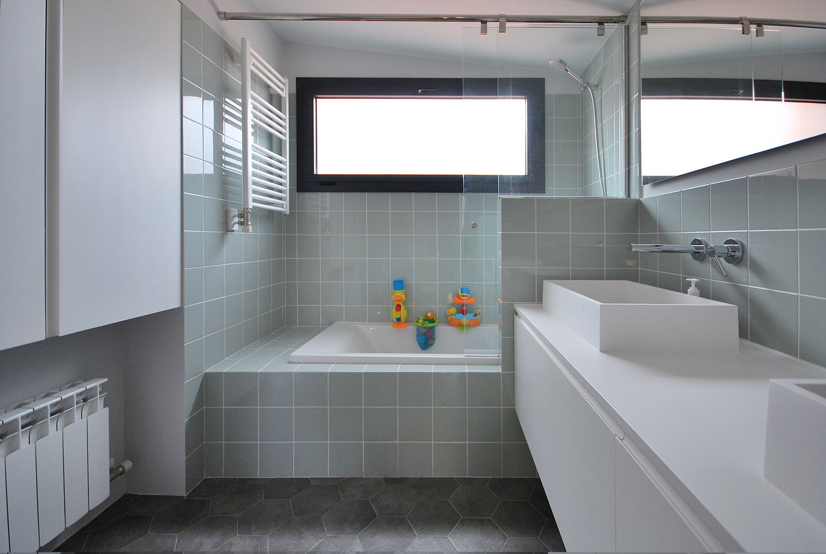 homify Salle de bain industrielle