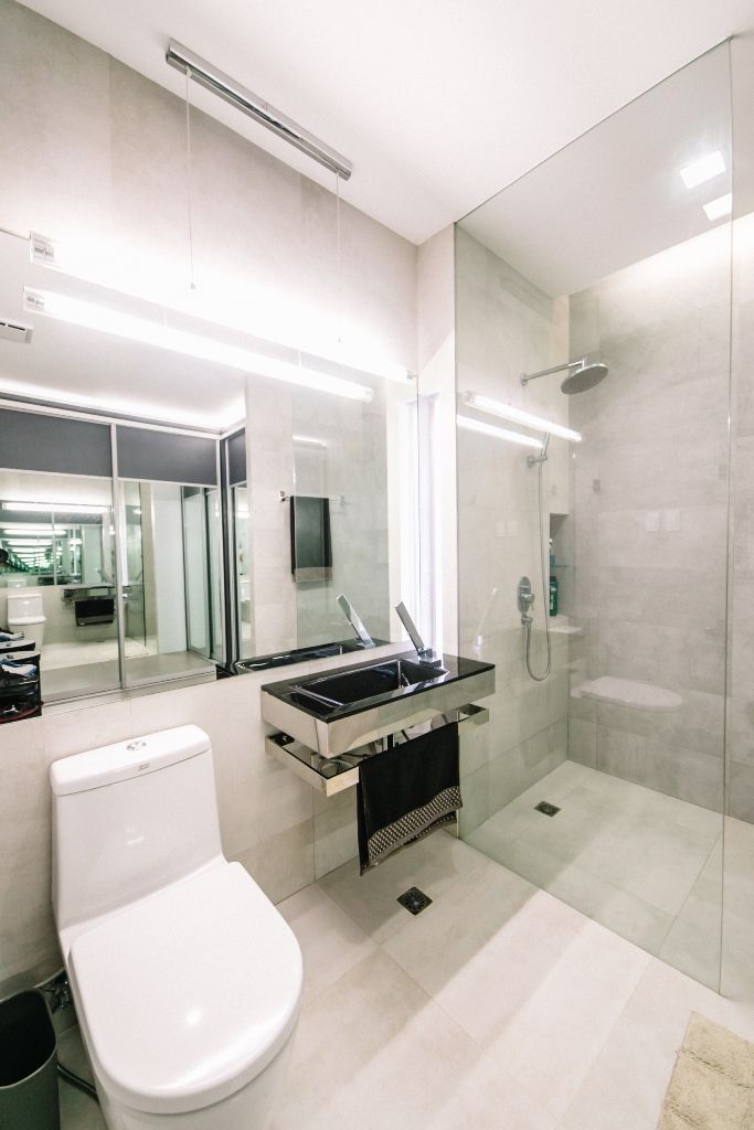 WW House, Living Innovations Design Unlimited, Inc. Living Innovations Design Unlimited, Inc. Minimalist Banyo