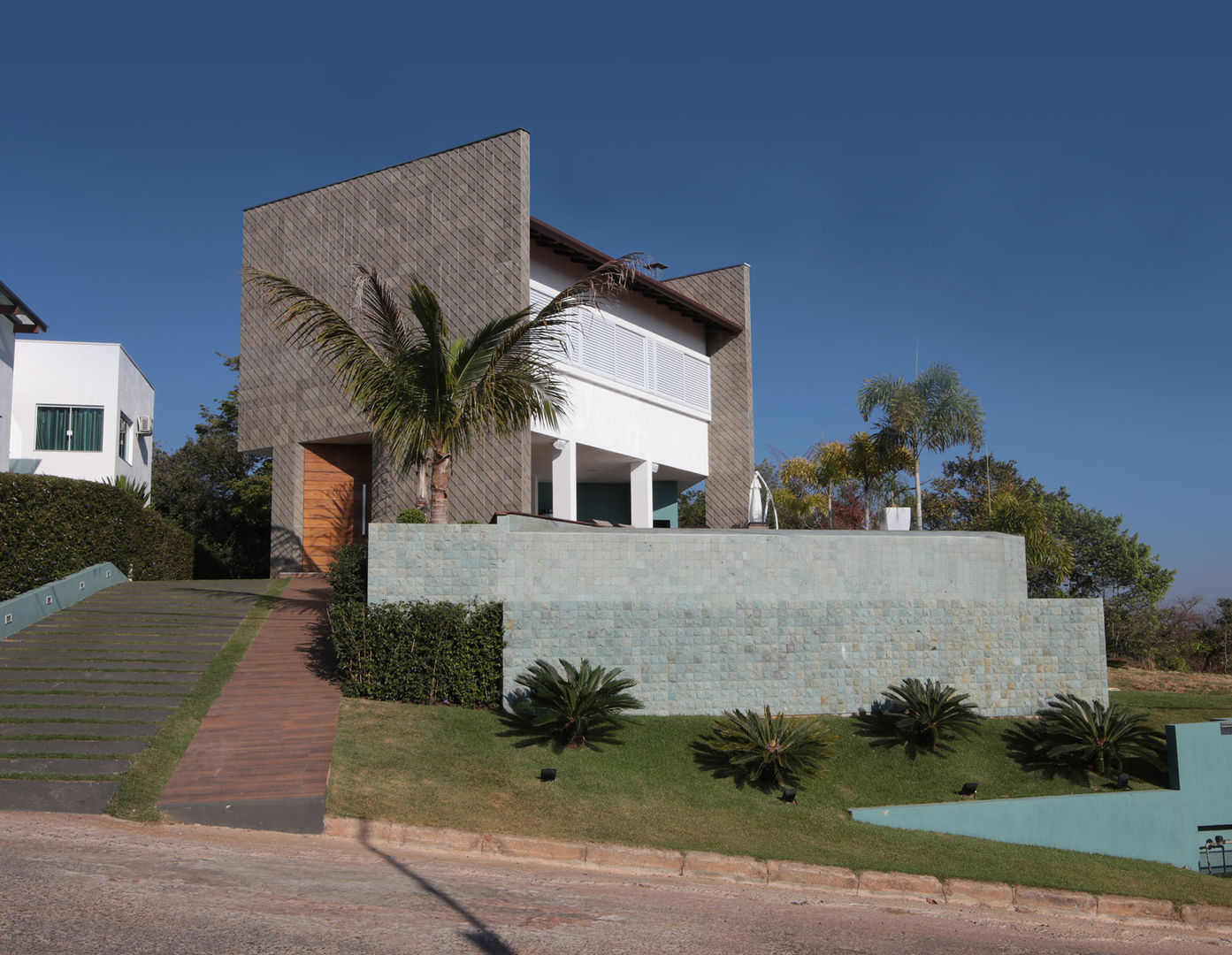 CASA ESCARPAS, Mutabile Arquitetura Mutabile Arquitetura Einfamilienhaus