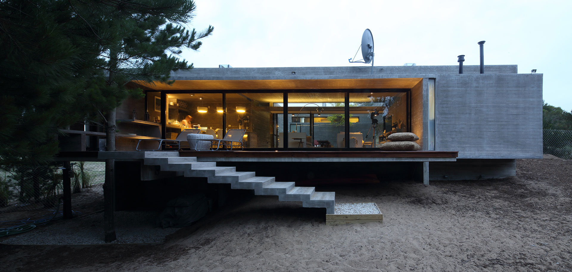 Casa S & S, Besonías Almeida arquitectos Besonías Almeida arquitectos 미니멀리스트 주택 콘크리트