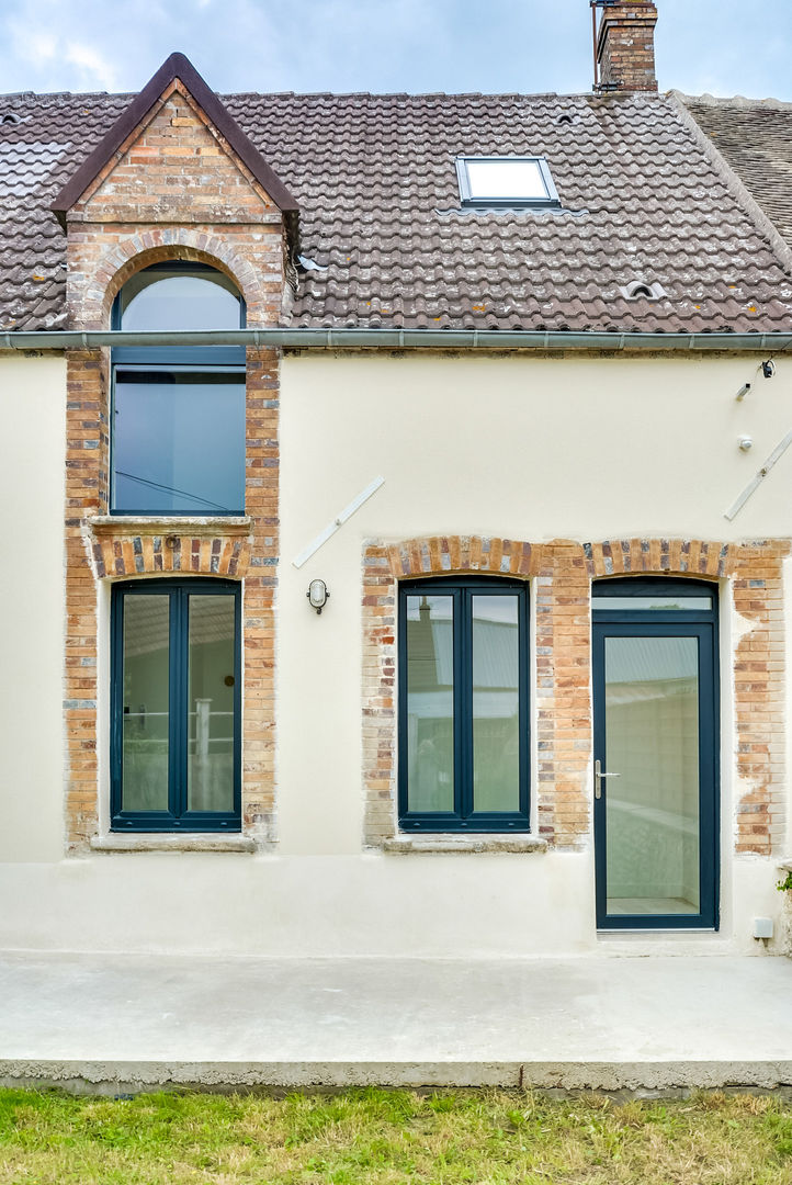 Longère, blackStones blackStones Scandinavian windows & doors