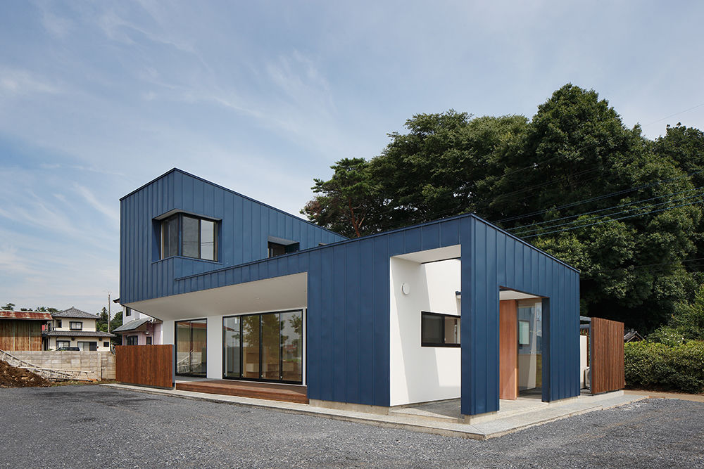 hourglass, *studio LOOP 建築設計事務所 *studio LOOP 建築設計事務所 Chalets & maisons en bois