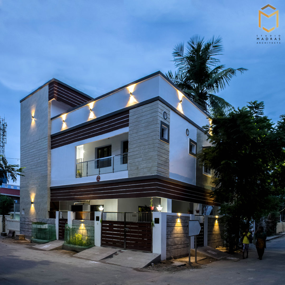 Venkat Sundararajan's Residence, Studio Madras Architects Studio Madras Architects Rumah tinggal