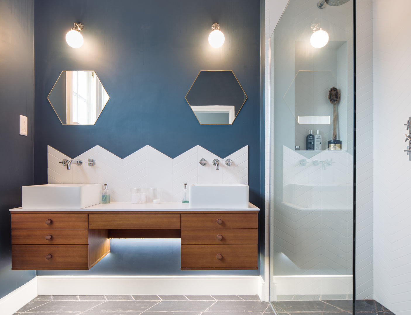 Bathroom homify Casas de banho modernas bathroom,tiles