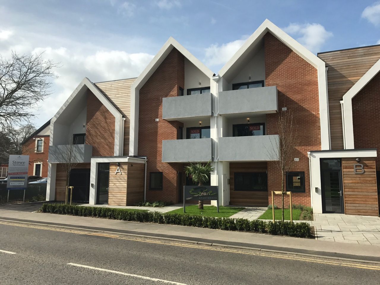 Stowe Apartments, Bourne End, Alex D Architects Limited Alex D Architects Limited Nowoczesne domy