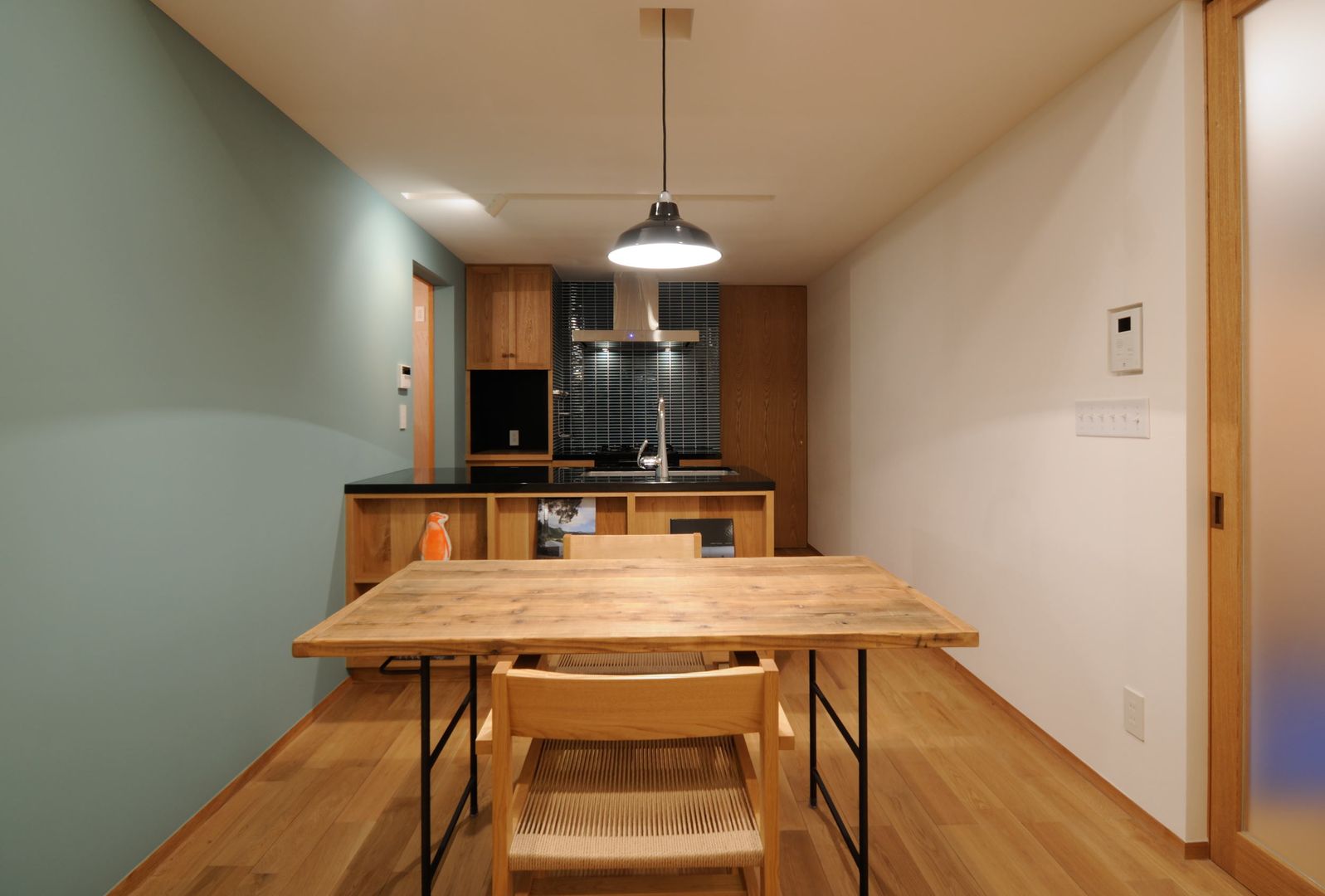 もとすのいえ, ツジデザイン一級建築士事務所 ツジデザイン一級建築士事務所 Scandinavian style dining room Wood Wood effect