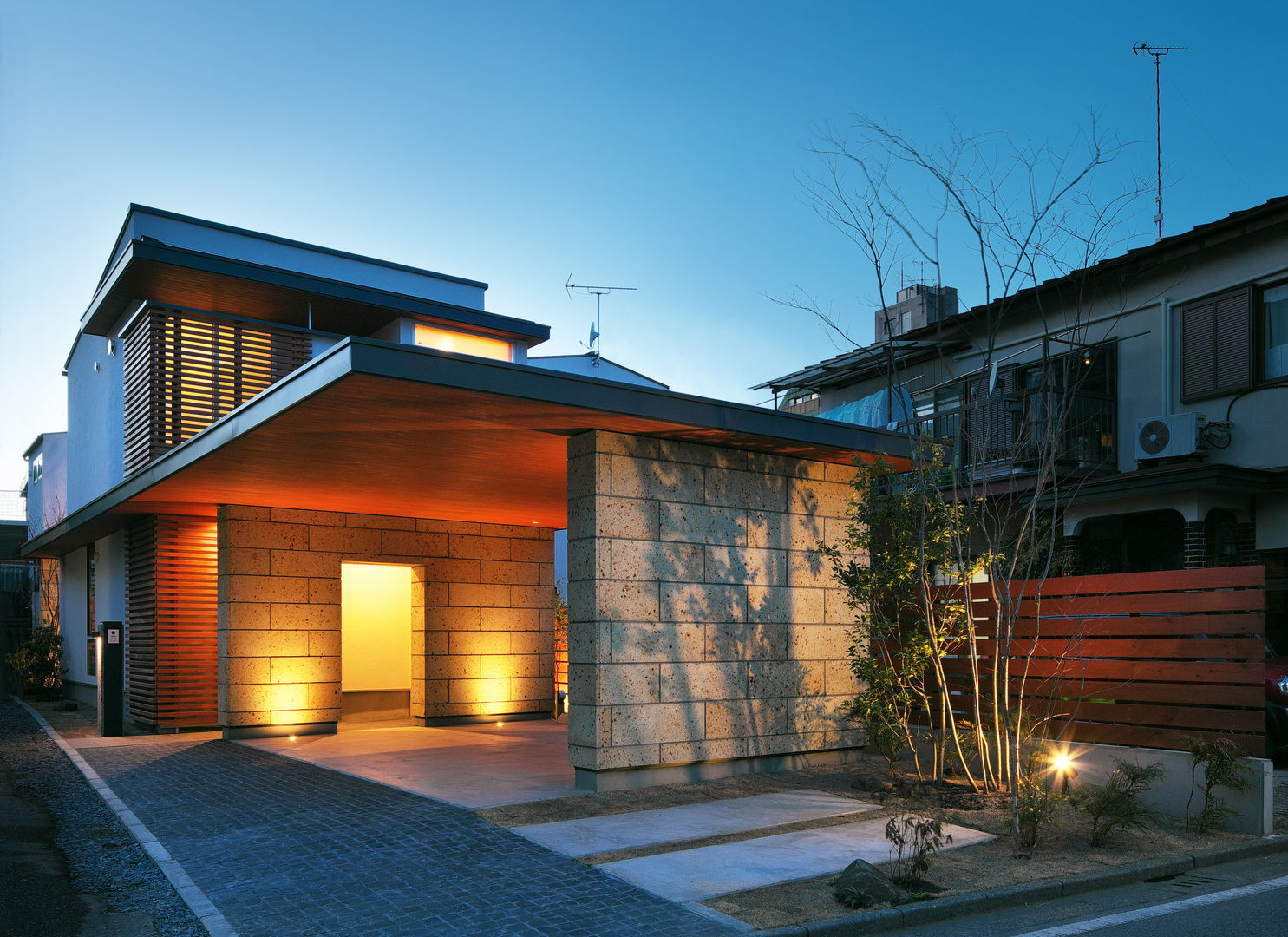 CASA Mi家, かんばら設計室 かんばら設計室 Casas modernas: Ideas, imágenes y decoración Piedra