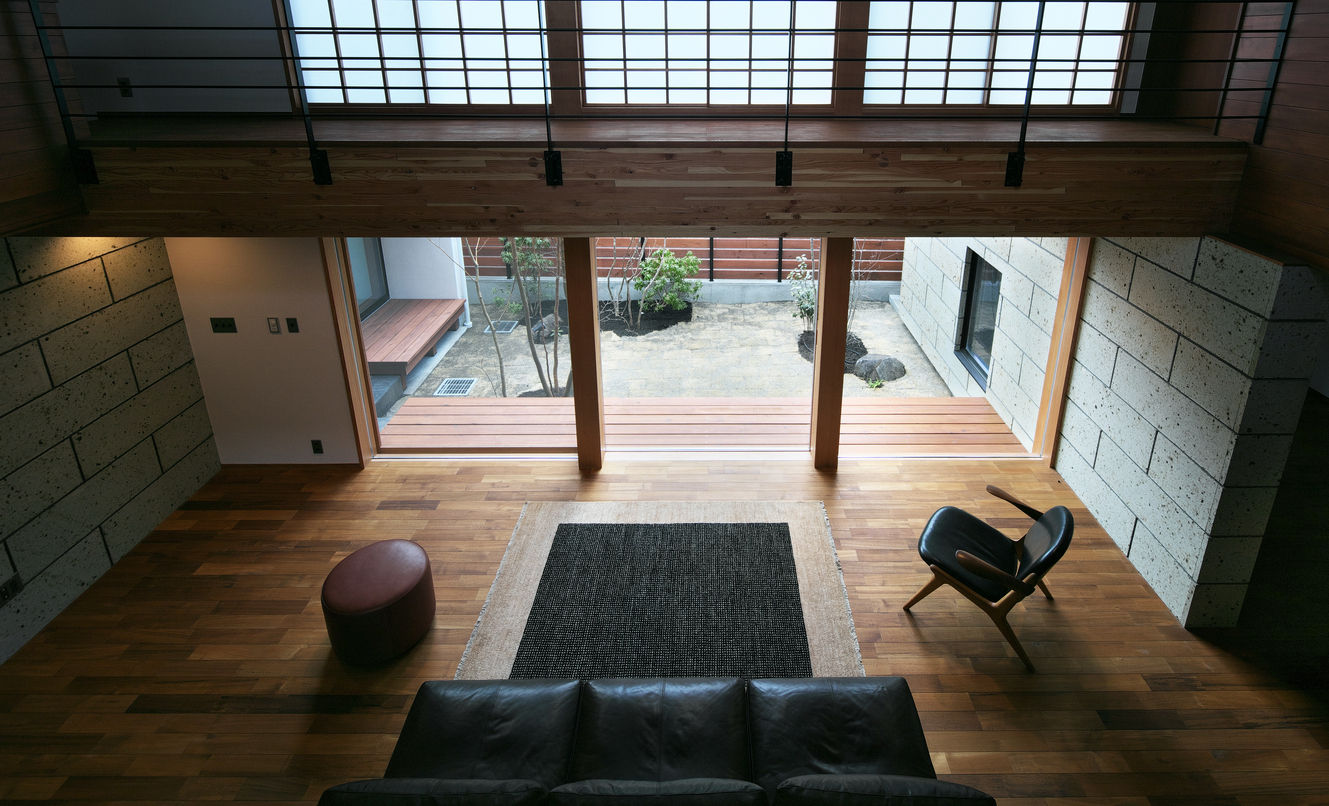 CASA Mi家, かんばら設計室 かんばら設計室 Modern living room Stone