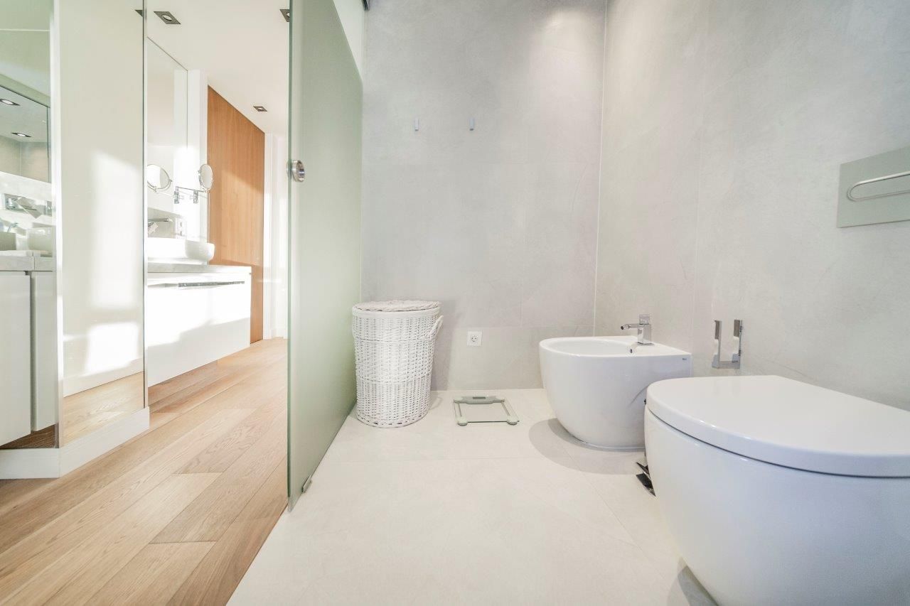 REFORMA INTEGRAL EN ZURBANO, MADRID. , DOMUS NOVA DOMUS NOVA Modern bathroom