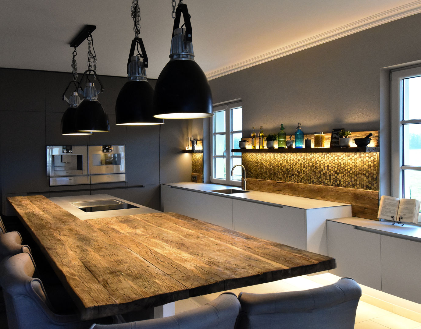 Luxus & Funktionalität: die moderne Küche, Pomp & Friends - Interior Designer Pomp & Friends - Interior Designer مطبخ