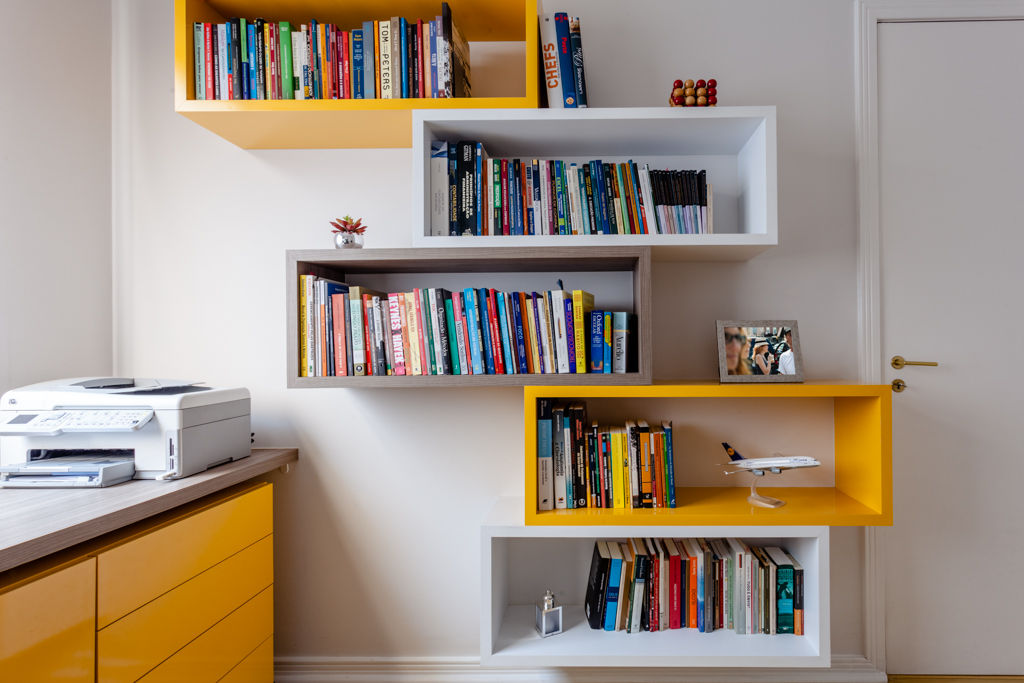 Home Office SE, Luciana Ribeiro Arquitetura Luciana Ribeiro Arquitetura Studio moderno Giallo