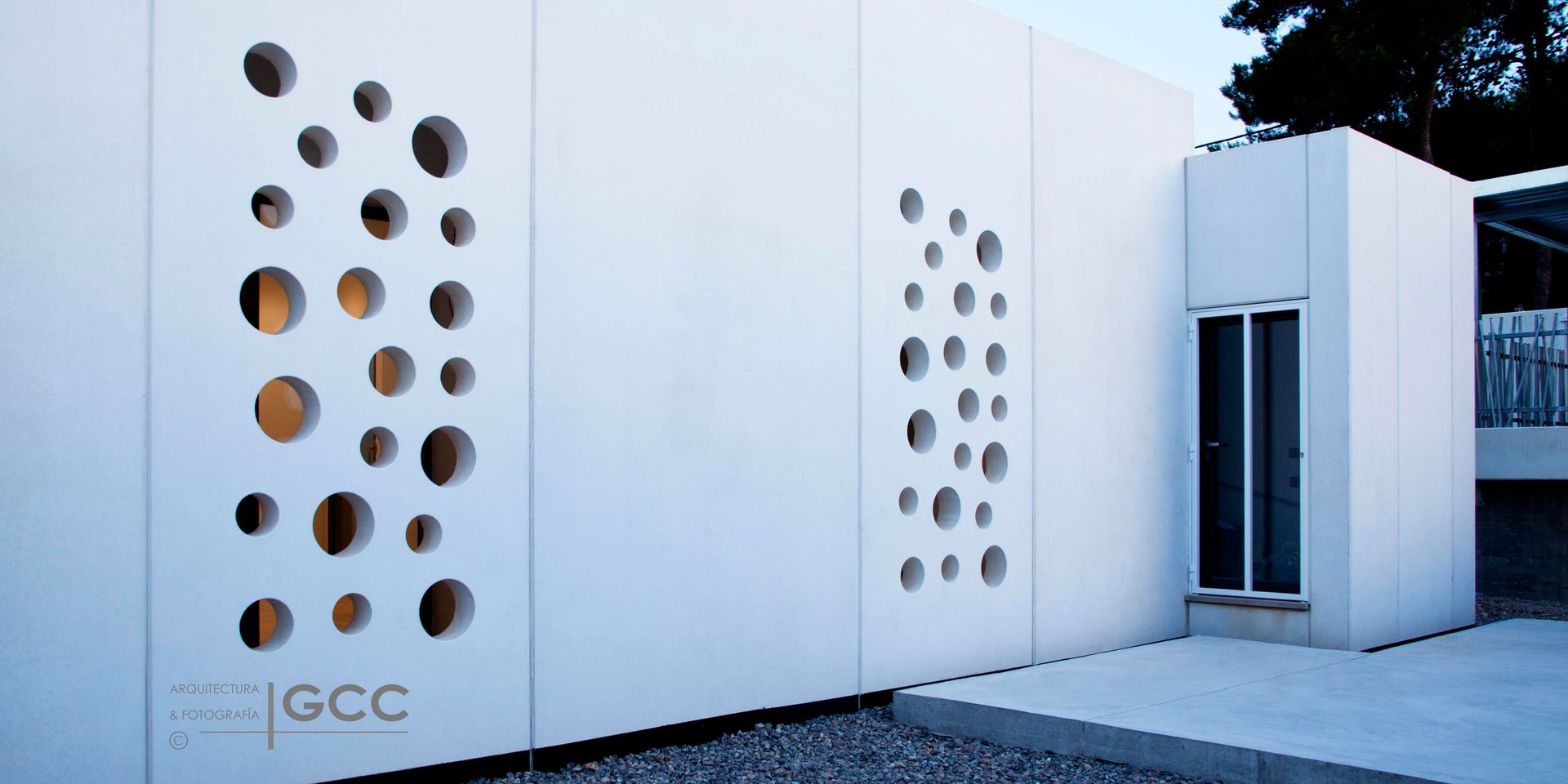 casa byg vivienda unifamiliar en urb Calicanto (Chiva), miguel cosín miguel cosín Maisons préfabriquées Béton