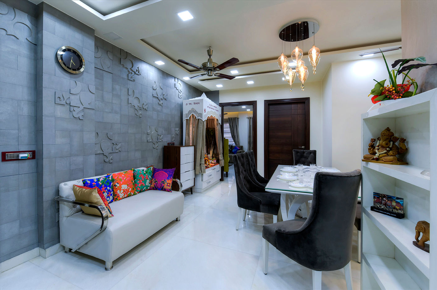 Residential Project, shritee ashish & associates shritee ashish & associates Dining room Chairs & benches