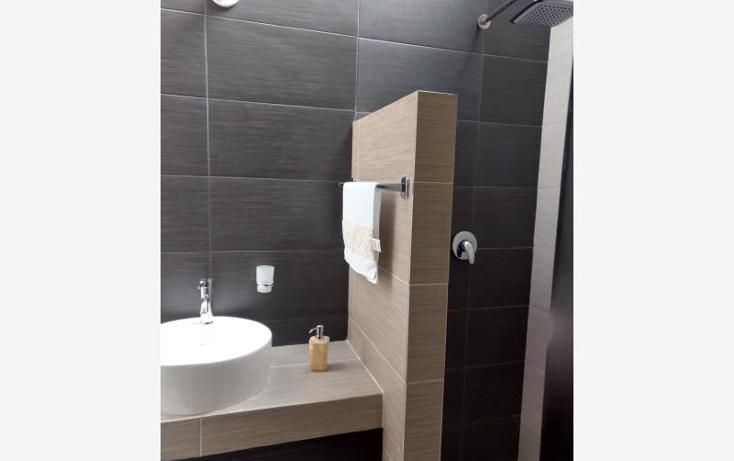 homify Modern bathroom ٹائلیں