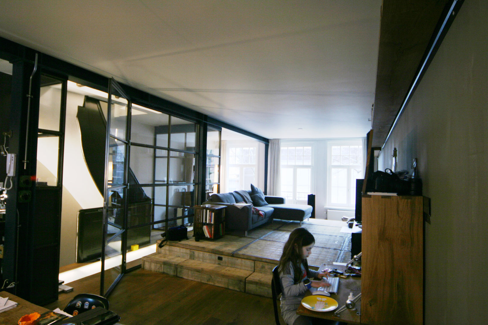 Maak modern & mooi - Woonhuis in Amsterdam, YBB Architecture Amsterdam YBB Architecture Amsterdam Modern living room