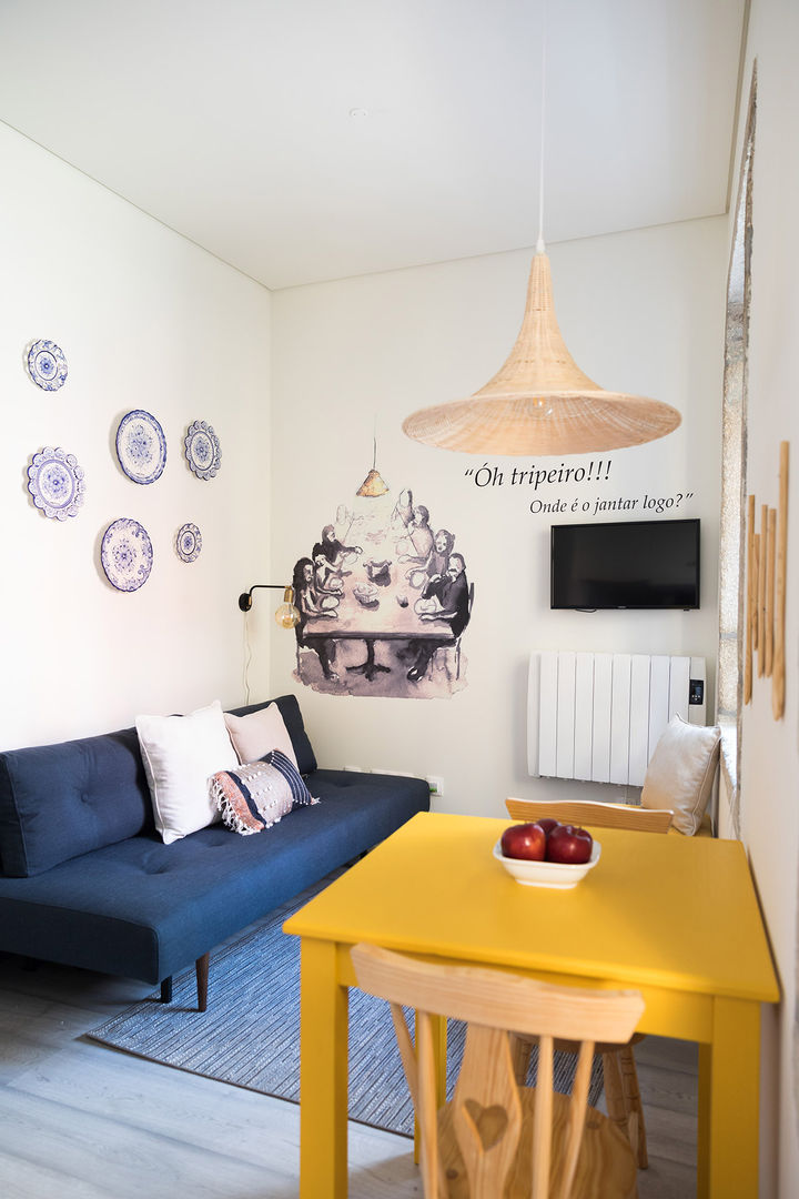 homify İskandinav Yemek Odası Sandalye & Banklar